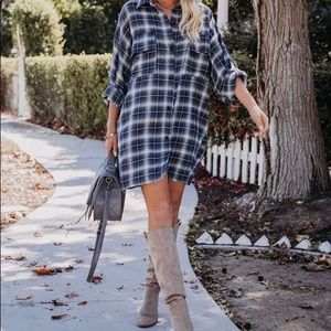 Cotton Blend Plaid Button Down Shirt, Medium